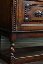 Load image into Gallery viewer, English Oak Bookcase c.1900