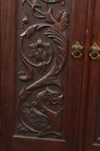 Load image into Gallery viewer, English Carved Mahogany Corner Cabinet c.1900
