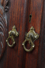Load image into Gallery viewer, English Carved Mahogany Corner Cabinet c.1900