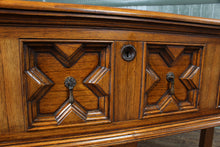 Load image into Gallery viewer, English Oak Sideboard c.1900