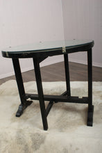 Load image into Gallery viewer, English Chinoiserie Tilt Table