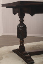 Load image into Gallery viewer, English Oak Drawleaf Table c.1930