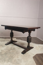 Load image into Gallery viewer, English Oak Drawleaf Table c.1930