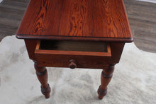 Load image into Gallery viewer, English Pine Table c.1890