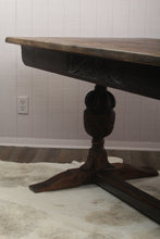 Load image into Gallery viewer, English Oak Refectory Table c.1900