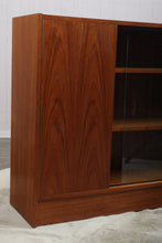 Load image into Gallery viewer, English Midcentury Bookcase c.1960