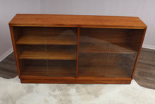 Load image into Gallery viewer, English Midcentury Bookcase c.1960