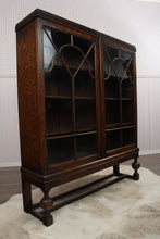 Load image into Gallery viewer, English Oak Bookcase c.1900