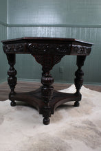 Load image into Gallery viewer, English Oak Handcarved Center Table c.1890