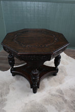 Load image into Gallery viewer, English Oak Handcarved Center Table c.1890