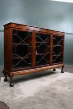 Load image into Gallery viewer, English Mahogany Bookcase c.1900