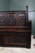 Load image into Gallery viewer, English Oak Settle c.1850