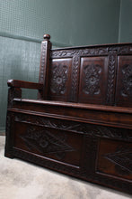 Load image into Gallery viewer, English Oak Settle c.1850