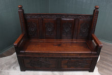 Load image into Gallery viewer, English Oak Settle c.1850