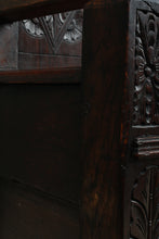 Load image into Gallery viewer, English Oak Settle c.1850