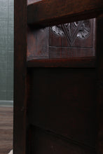 Load image into Gallery viewer, English Oak Settle c.1850