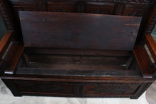 Load image into Gallery viewer, English Oak Settle c.1850