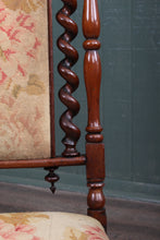 Load image into Gallery viewer, English Victorian Child Chair c.1900