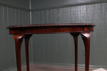 Load image into Gallery viewer, English Mahogany Occasional Table c.1900