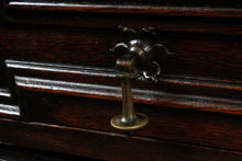 Load image into Gallery viewer, English Oak Bookcase c.1900