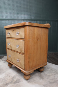 English Pine Chest of Drawers c.1900