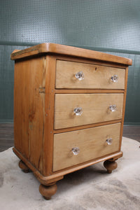 English Pine Chest of Drawers c.1900