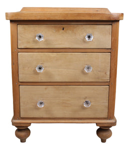 English Pine Chest of Drawers c.1900