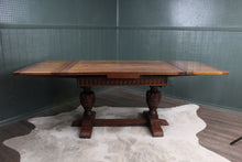 Load image into Gallery viewer, English Oak Drawleaf Table c.1900