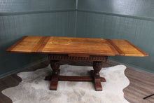 Load image into Gallery viewer, English Oak Drawleaf Table c.1900