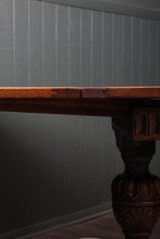 Load image into Gallery viewer, English Oak Drawleaf Table c.1900