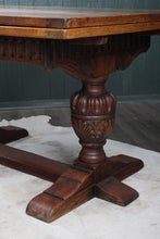 Load image into Gallery viewer, English Oak Drawleaf Table c.1900