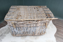 Load image into Gallery viewer, English Wool Mill Basket c.1920