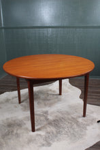 Load image into Gallery viewer, Danish Teak &quot;LEM&quot; Senga Table with Leaf c.1960