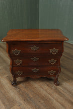 Load image into Gallery viewer, Petite Oak Bombay Chest