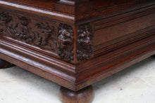 Load image into Gallery viewer, Intricately Carved French Server c.1890