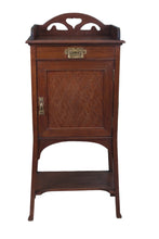 Load image into Gallery viewer, English Arts and Crafts Oak Cabinet c.1910