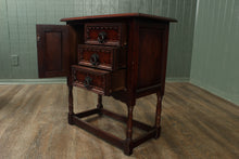 Load image into Gallery viewer, Petite Oak English Cabinet