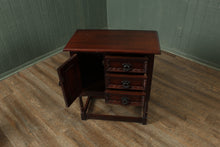 Load image into Gallery viewer, Petite Oak English Cabinet