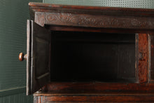 Load image into Gallery viewer, English Oak Livery Cupboard c.1676