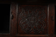 Load image into Gallery viewer, English Oak Livery Cupboard c.1676