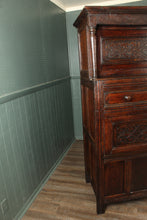 Load image into Gallery viewer, English Oak Livery Cupboard c.1676