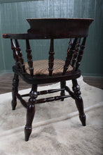 Load image into Gallery viewer, Solid English Pub Chair