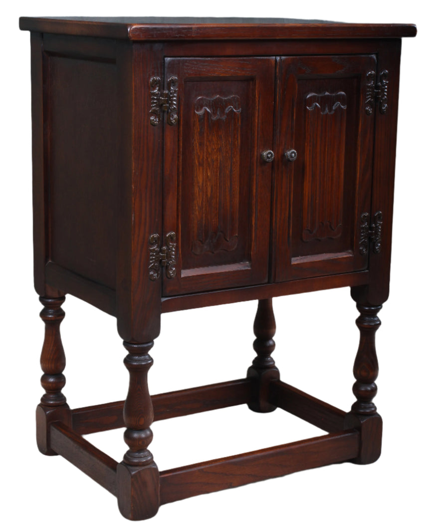 English Oak Cabinet c.1950