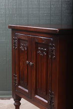 Load image into Gallery viewer, English Oak Cabinet c.1950