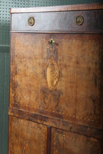 Load image into Gallery viewer, English Georgian Inlaid Walnut Desk c.1850
