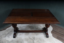 Load image into Gallery viewer, English Oak Table c.1920
