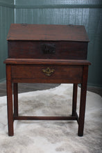 Load image into Gallery viewer, English Oak Bible Box c.1724