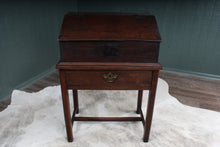Load image into Gallery viewer, English Oak Bible Box c.1724