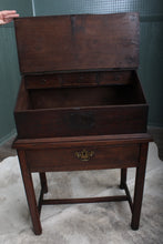 Load image into Gallery viewer, English Oak Bible Box c.1724