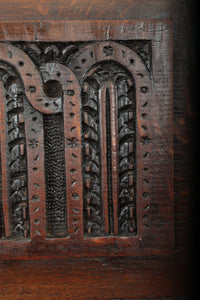 Carved European Oak Settle c.1800